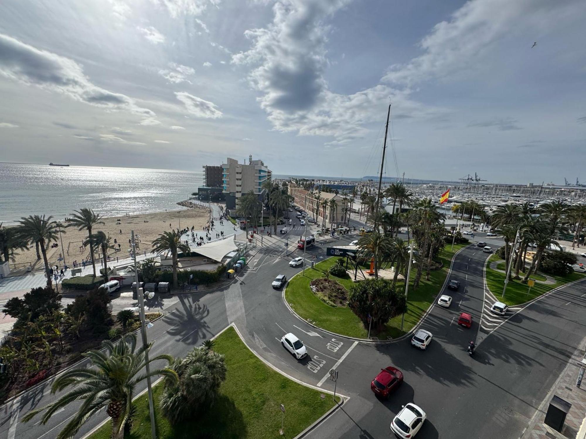 Apartamentos Playa Postiguet Alicante Extérieur photo